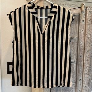 SHEIN Black and White Vertical Stripe V-Neck Sleeveless Tank